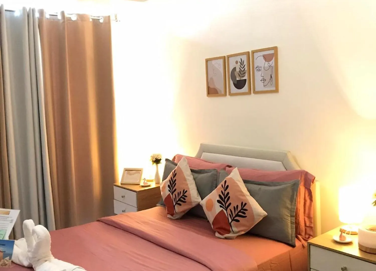 Azure Urban Resort Residences - Staycationary Miami 1210 Paranaque City